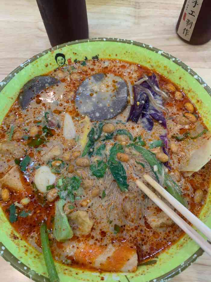 孙志鹏麻辣烫(铁西店)-"位置:沈阳市铁西区沈辽路道的南边临大街上.