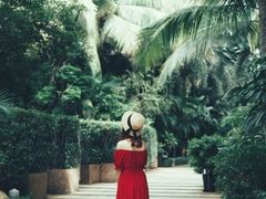 -三亚湾海居铂尔曼度假酒店