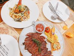 -Mark&Mars Restaurant