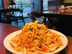 原味小炒-上名堂·鱼头好吃(体育场路店)