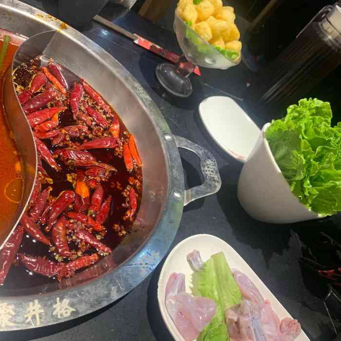 井格重庆火锅(瑞安吾悦广场店)-"吃过两次 不过都没试过九宫格 之前吃