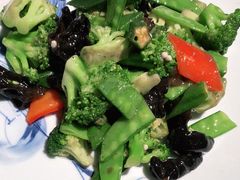 山茶油炒远郊时蔬-顺承小院儿
