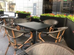 露天位-The Habit Burger Grill 哈比特汉堡(世博店)