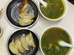 -黄阿姨锅贴大王(万航渡路店)