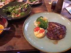 -SISTERS BAR RESTAURANT川意酒馆(嘉善老市H楼店)