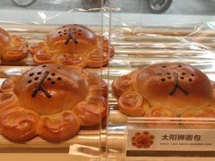 -85度C(生甜甜圈研究工坊·上海松江人民北路店)