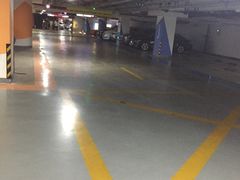 -上海七宝领展广场·地下停车场