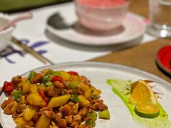 凤梨鸡腿肉-甜阿姨·天台花园私房菜(万松园店)