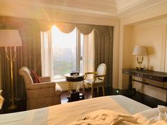 -茂名熹龙国际大酒店(人民广场高铁站店)