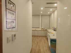 -海豚湾高端月子会所(黄浦店)