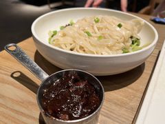 炸酱面-小大董·烤鸭(凤凰汇店)