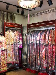点击看大图 -LOVE SHINE婚纱·红鼎庄龙凤褂·妈妈装定制