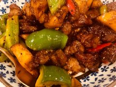 甜薯黑椒安格斯牛粒-裕.鹅庄
