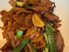 上海酱油肉炒纸片笋-环球港凯悦 · 享悦中餐厅