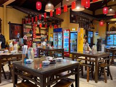 -富正毅三下锅·湘西韵味(天门山索道店)