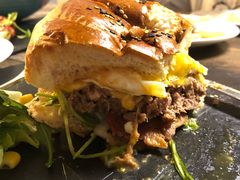 -HIGH FIVE哈福手工汉堡(桂林路店)