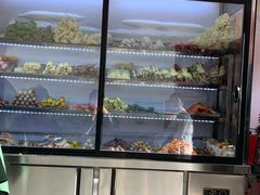 自助取餐区-大周炸串店