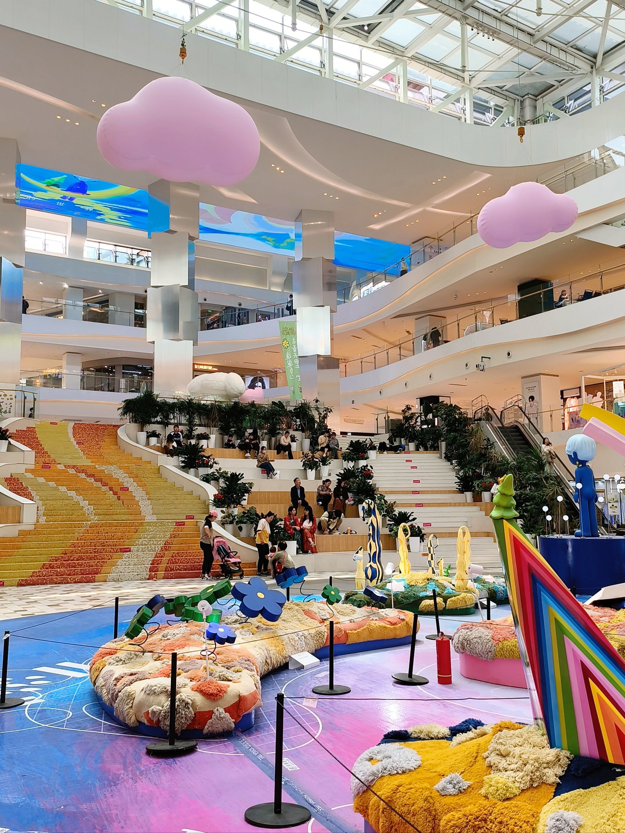 西安曲江顶流购物中心现状75