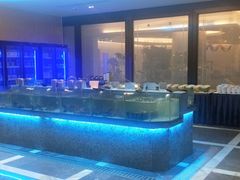 -小天鹅戴斯酒店鲸鲨百汇创作料理