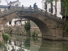 -唔呶喔哩酒家(生产街店)