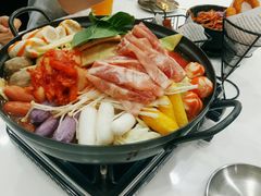 泡菜牛肉芝士部队火锅-禾谷韩餐(热带海洋学院店)