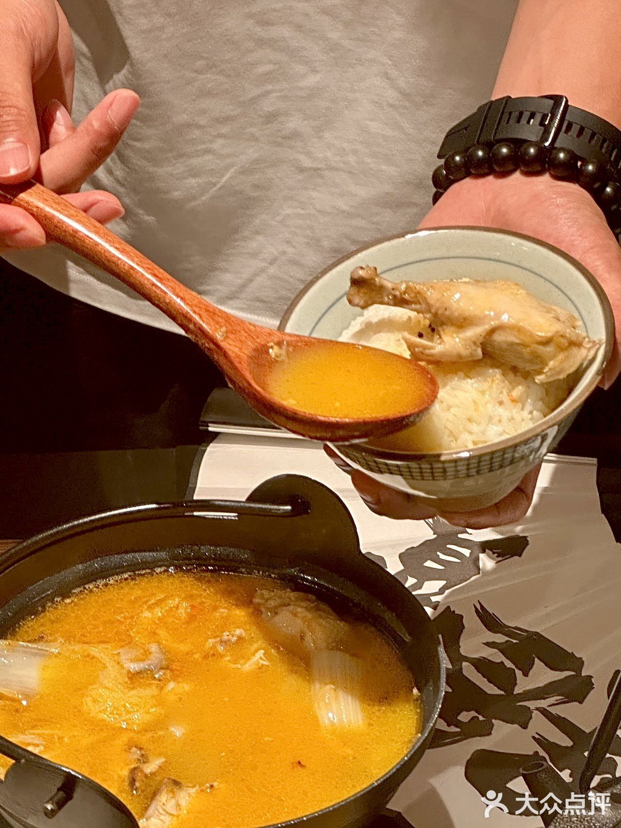 必吃榜蟹黄饭‼️来上海吃它值了～