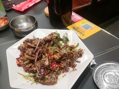-许哥东北烧烤·铁丳烤串·宫后夹肉(繁花中心店)