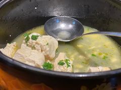 -新天明砂锅鱼头煲