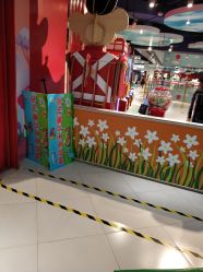 -Hamleys哈姆雷斯(三胞店)