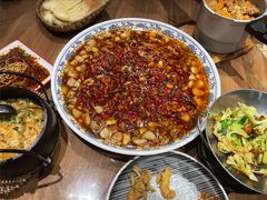 -有红鸡毛店·川菜(建设路店)