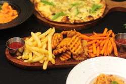-MINI MARS KIDS CLUB亲子家庭中心(长宁天山店)