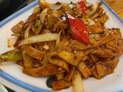 炒鱼饼-万得圆饭庄(黄务小区)