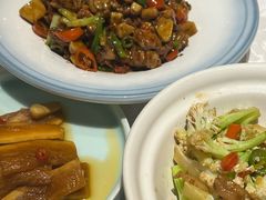 -鄱阳湖·江西小炒·瓦罐煨汤(五道口店)