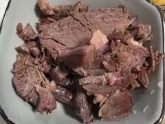 -闫家驴肉老店(华电一校店)
