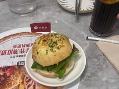-必胜客(松雷店)
