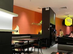 大堂-羽鸽集·乳鸽专门店·地道顺德菜(岭南站店)