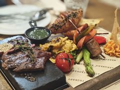 -Mark&Mars Restaurant