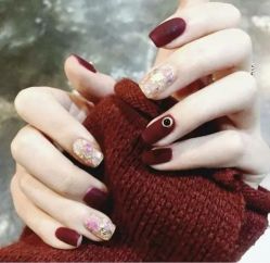 -悦指间美甲美睫