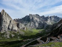 -莲宝叶则景区