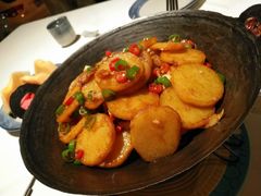 -八府香鸭·啫啫煲(华山路店)
