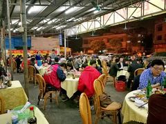 大堂-标记美食新鲜猪杂(兴南大道店)