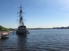 -阿芙乐尔号巡洋舰