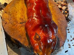 -黄记四更烤乳猪店