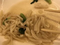 -东北四季饺子王(华山路店)