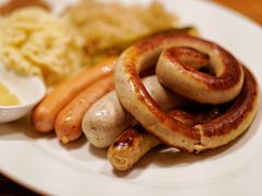 巴伐利亚香肠拼盘-宝莱纳啤酒花园餐厅PAULANER BRAUHAUS Nanjing(广州路店)