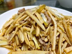 香干肉丝-小本鸡饭店(滨江白马湖店)