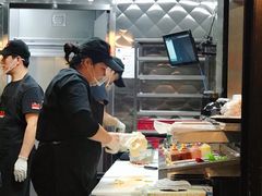 -The Habit Burger Grill 哈比特汉堡(复兴soho店)