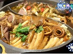 -鼎牛牛炖锅·烤串(温泉路店)