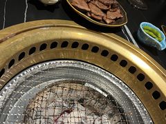 -山川小町·极番烧肉(新地假日广场店)