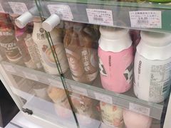 -全家便利店(秀沿路店)